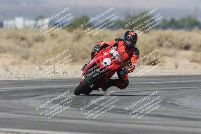 media/Oct-13-2025-Moto Forza (Mon) [[a66d839500]]/3-B Group/Session 3 (Turn 16)/